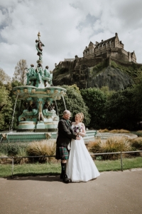 Relaxed Wedding at Ghillie Dhu, Edinburgh | Kris Soul Photography